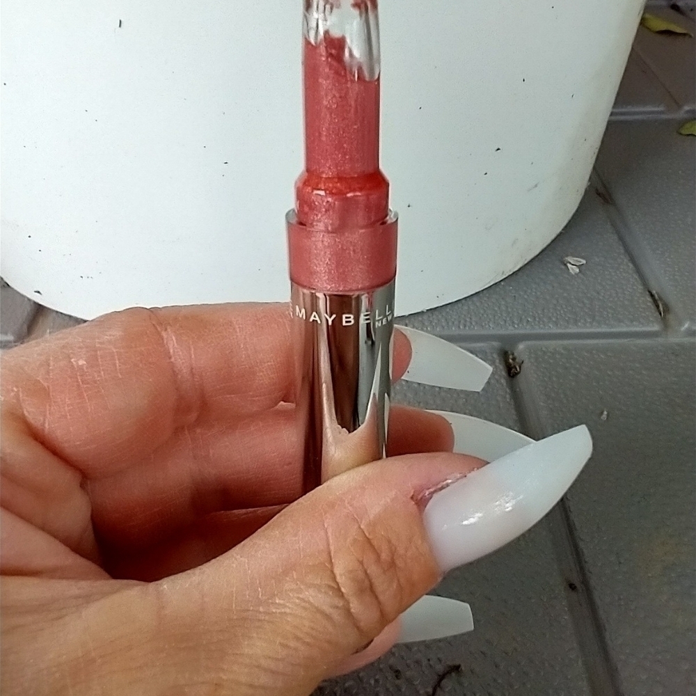 Women's Maybelline shine seduction glossy lipcolor